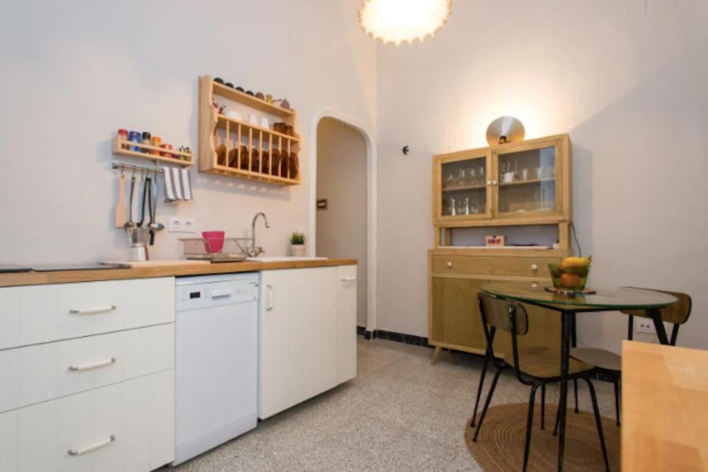 Apartamento Casa Pepita: Vintage Spirit In The Old Town *