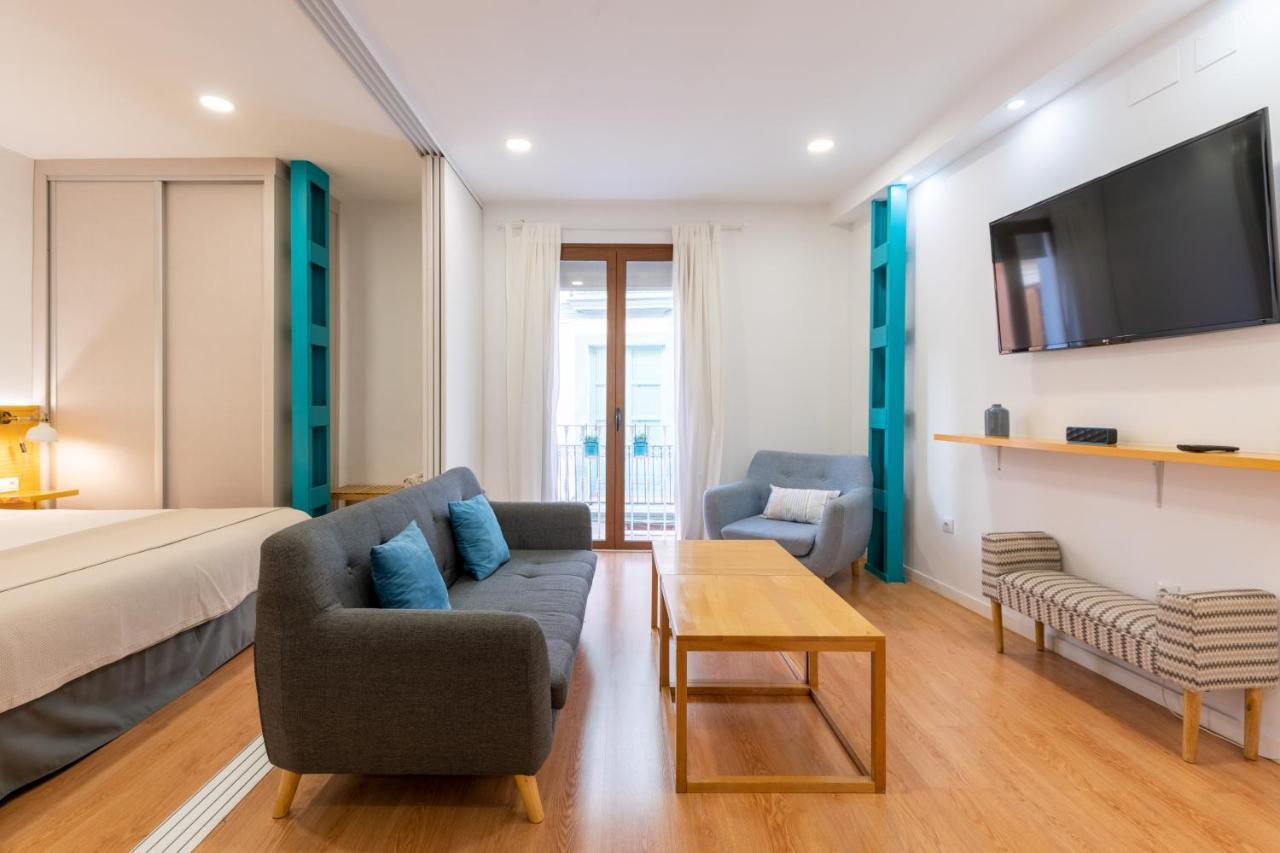 Locksmith - Park Option Apartment *