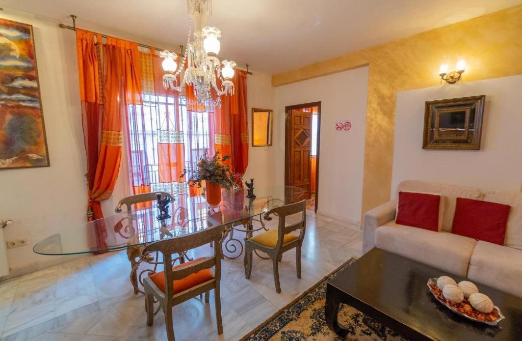 Rentalsevilla Nepal Apartamento Sevilla