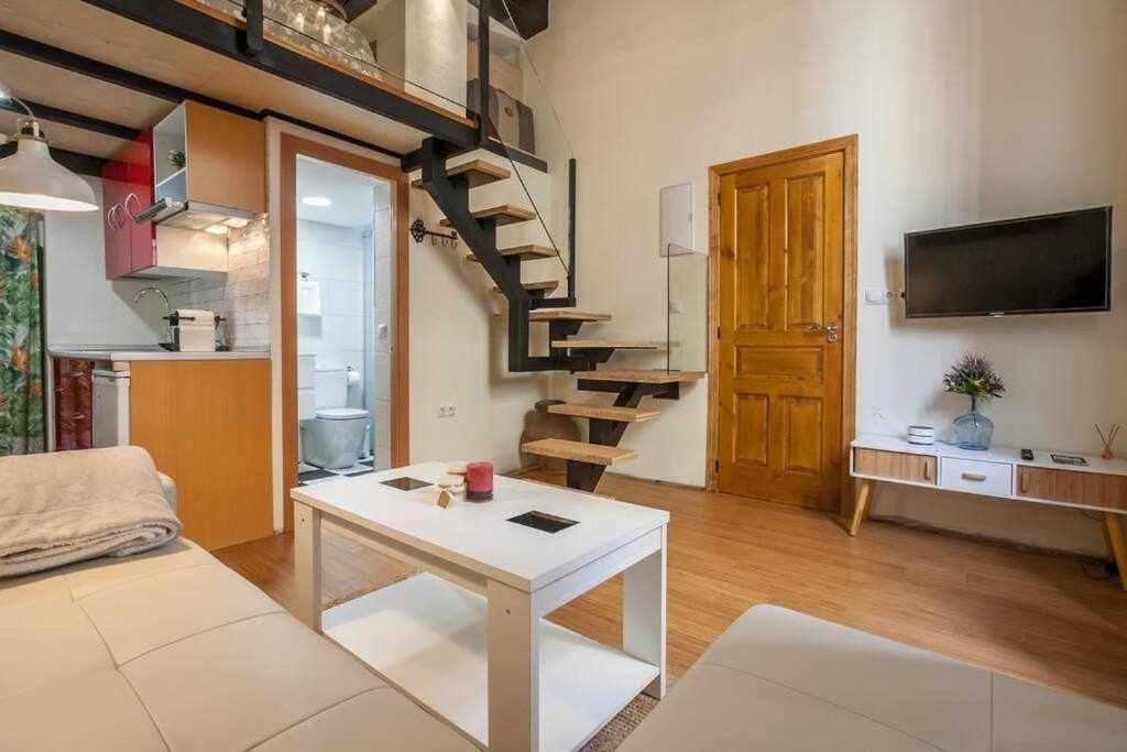 Apartamento Monkeys El Arenal Santas Patronas Sevilla