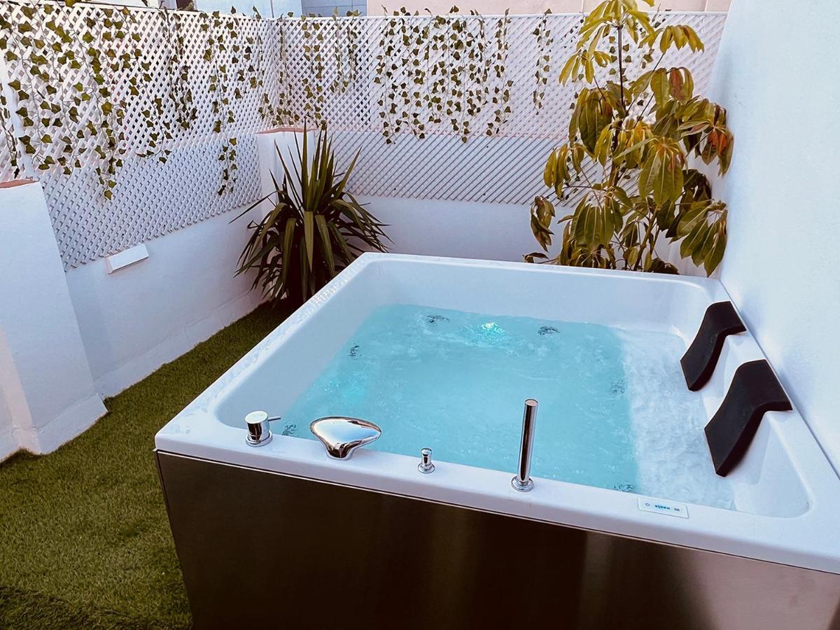 Downtown With Private Terrace & Jacuzzi Apartamento