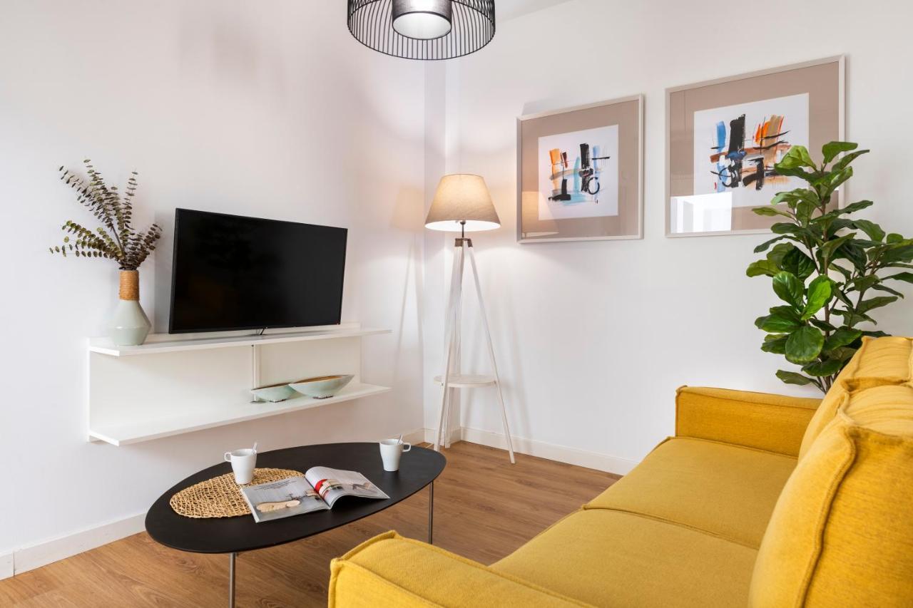 Lola 14 Apartment *