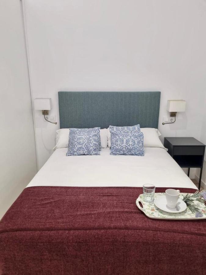 Rg Hospital Valme Apartamento