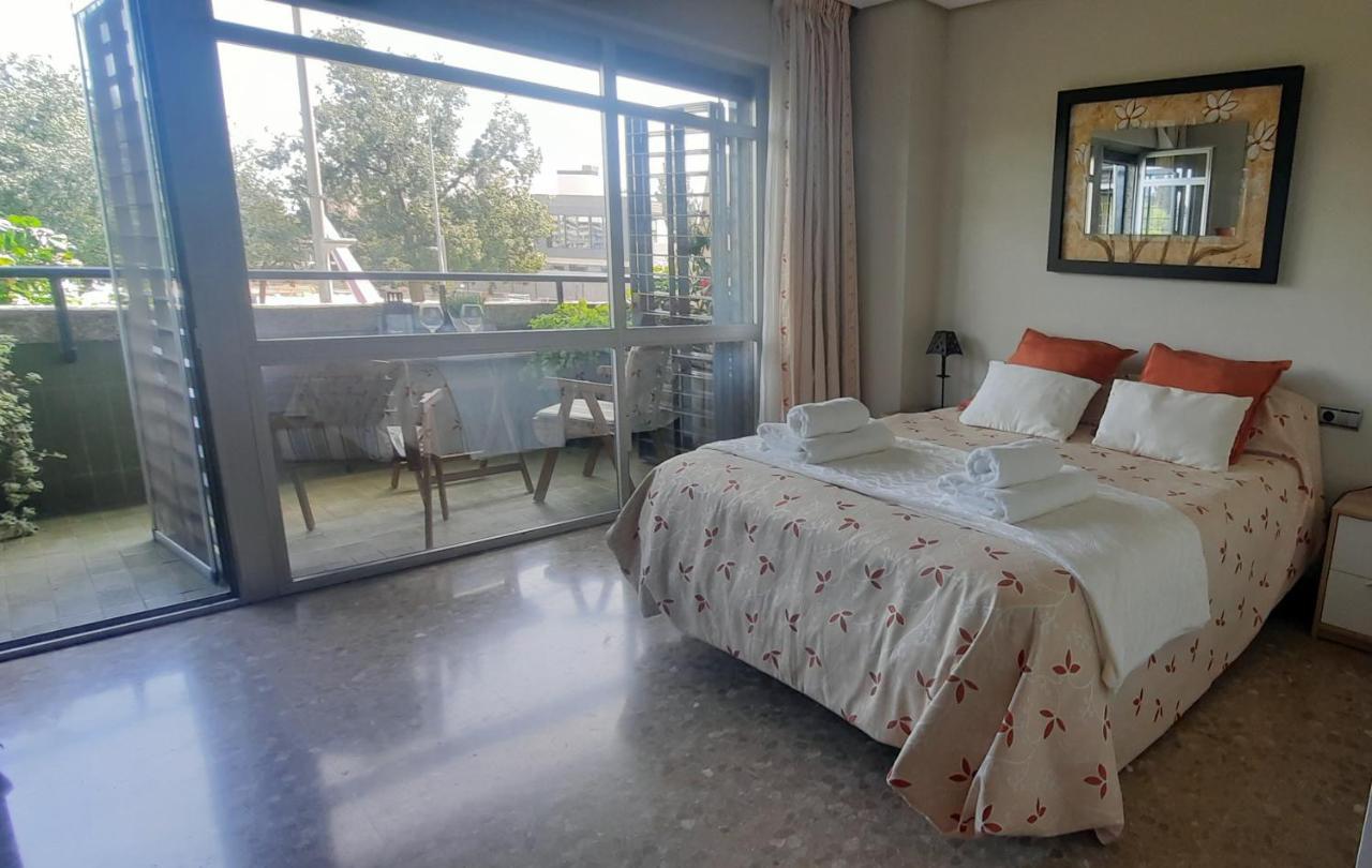 Apartamento Bright Facing The River, Plaza España Sevilla