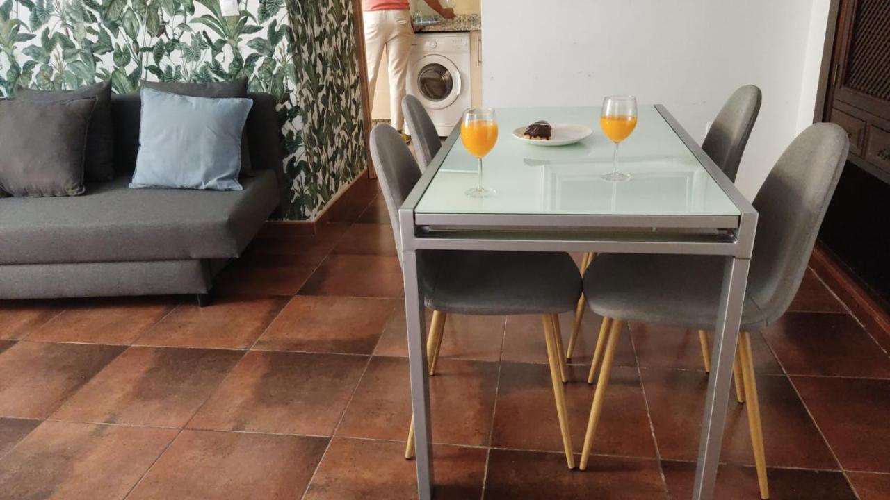 Apartment Homeyseville- Bright At Santa Cruz 6 Pax, Parking Optional Seville