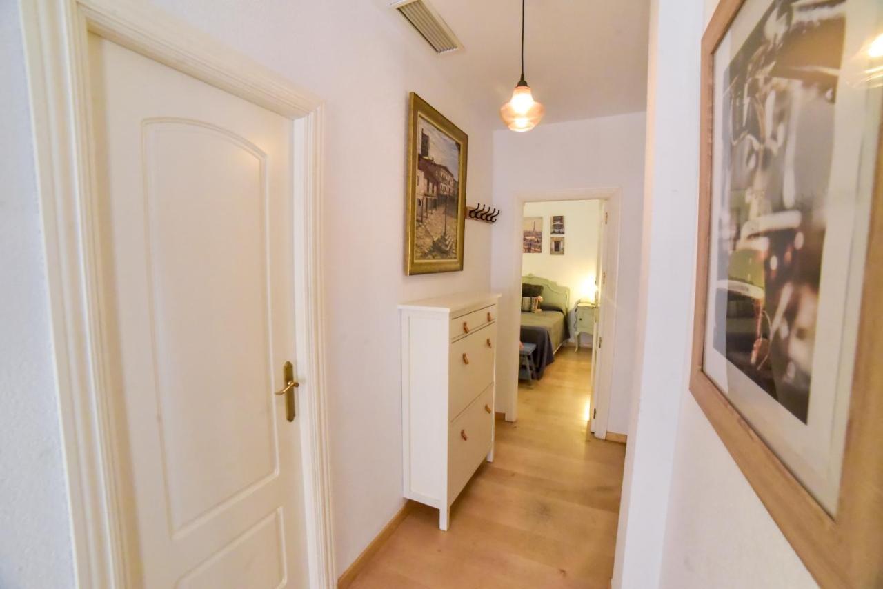 Apartment Peace, Pool & Parking At Centre *