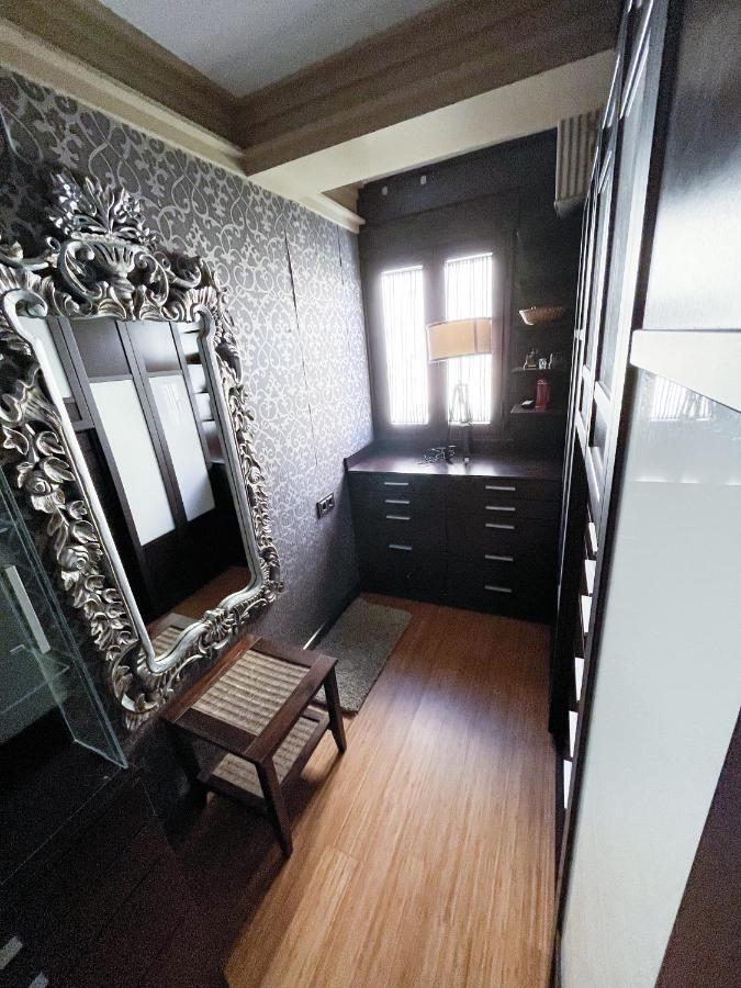 180 Luxury N. De Angeles *