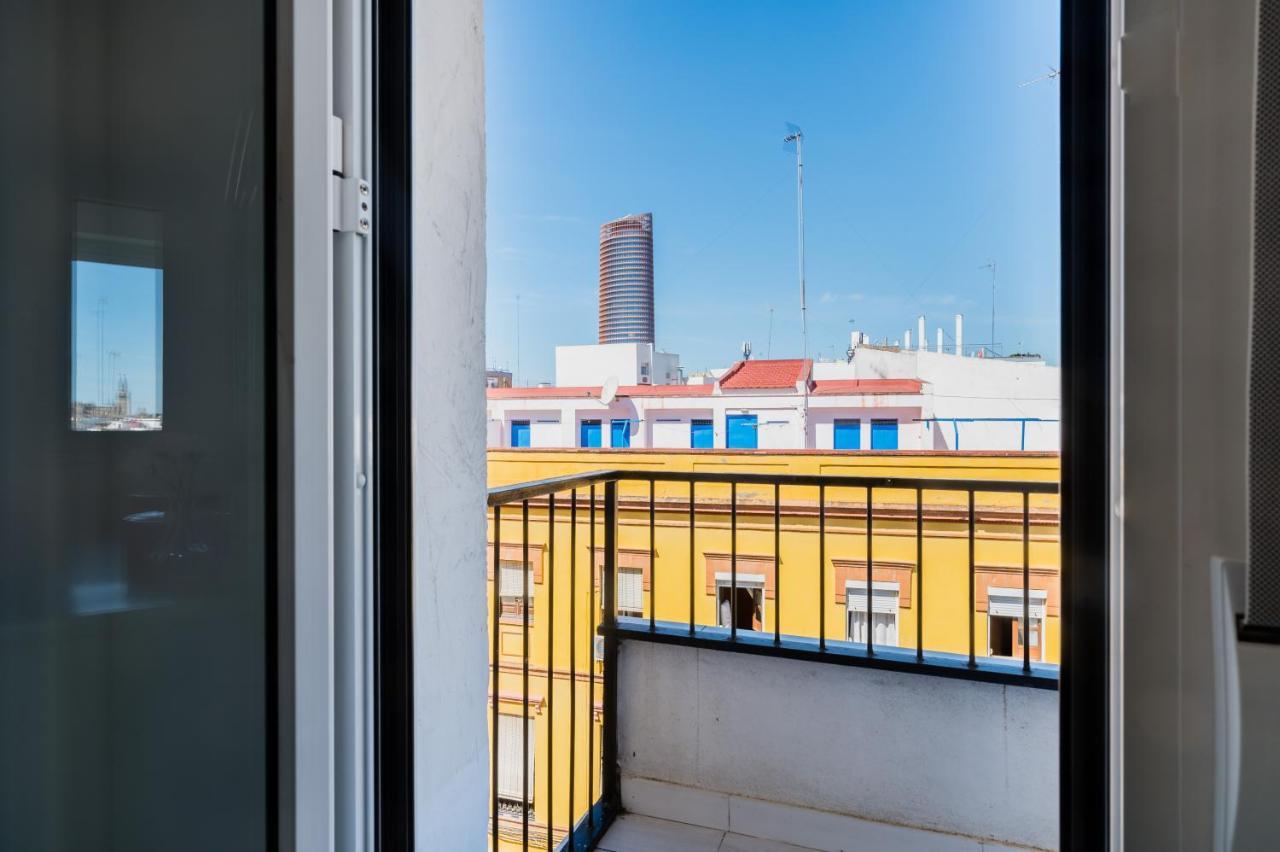 Wide And Colourful- 3bd 1bth- Triana Apartamento