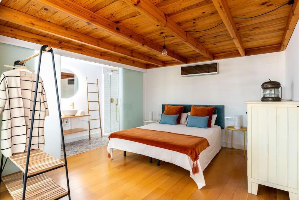 Apartment Behouse Alameda *