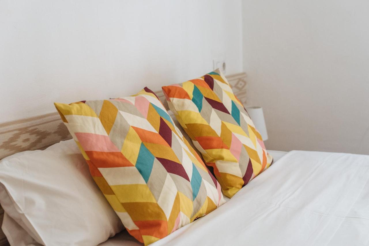 Homeyseville- Bright At Santa Cruz 6 Pax, Parking Optional Apartment *