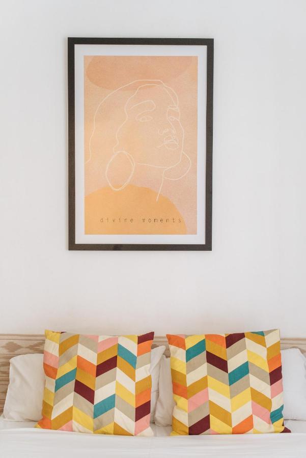 Homeyseville- Bright At Santa Cruz 6 Pax, Parking Optional Apartment *