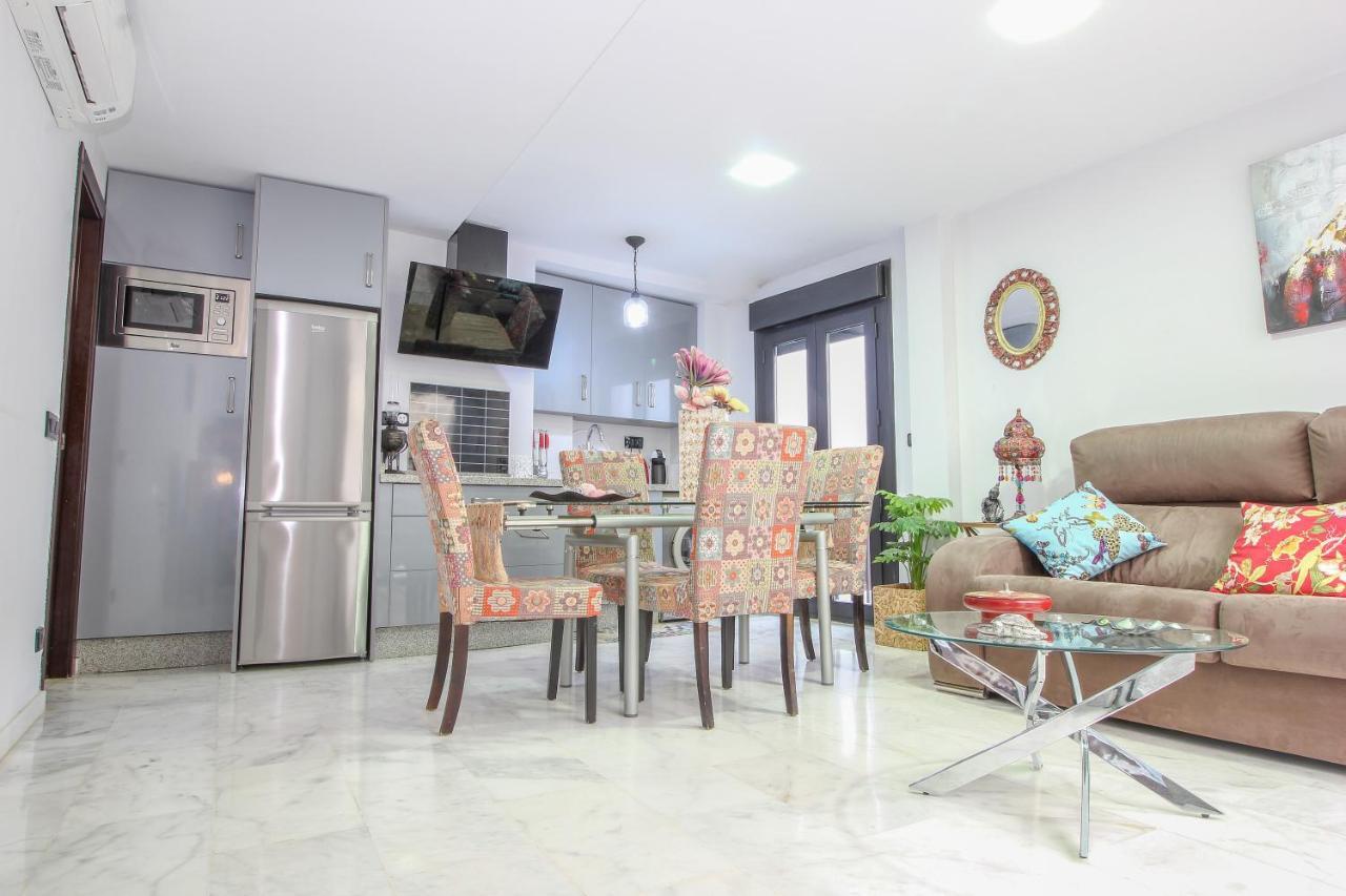 Apartamento Livia Junto A La Catedral Apartment *