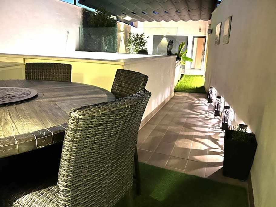 Elegant Duplex 3 Master Bedrooms And Private