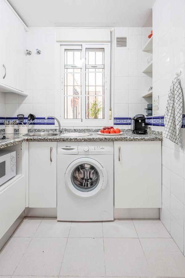 Ruiz Gijon Elegante Y Moderno En La Mas Autentica Apartamento Sevilla