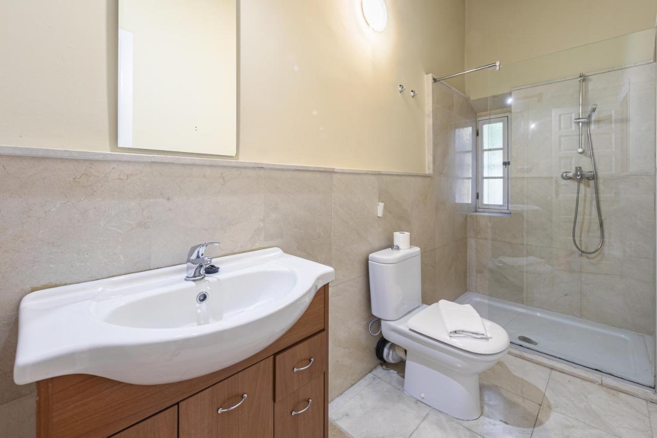Apartamento Aoa Plaza Santa Marta Sevilla