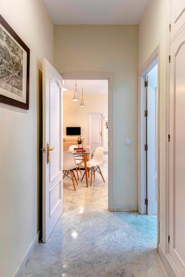 Genteel Tomas De Ibarra Apartment Seville