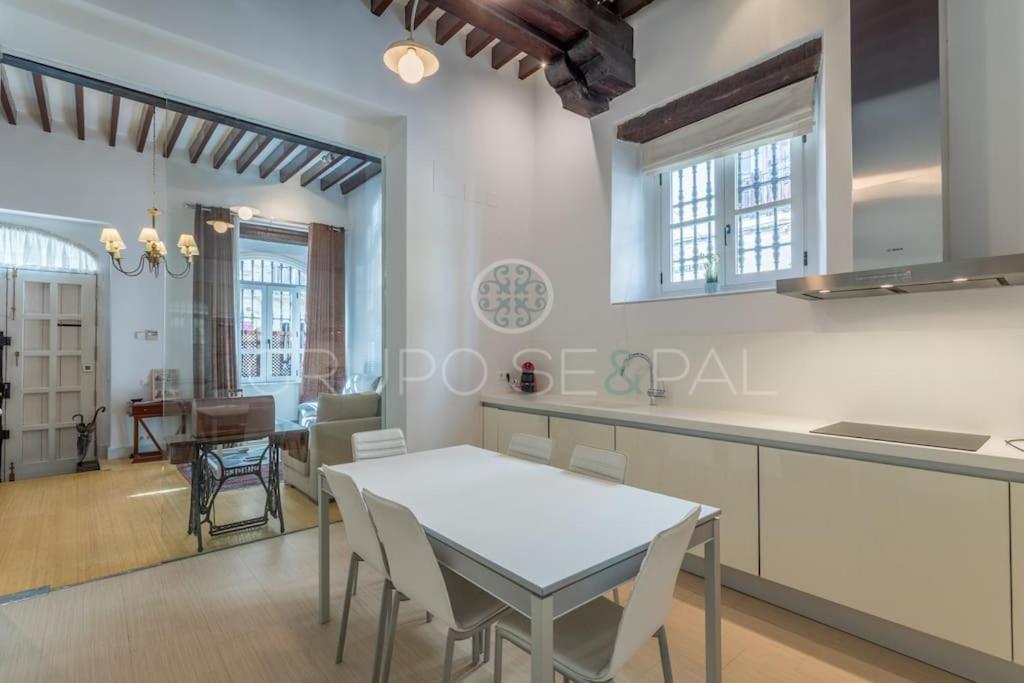 Сasa de vacaciones Ad10 Full House Near Cathedral By Antonia Diaz Street *