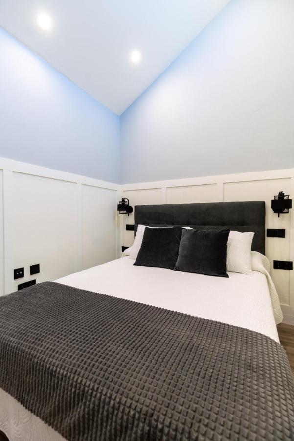 Apartment Atico Con Terraza San Juan De La Palma Seville