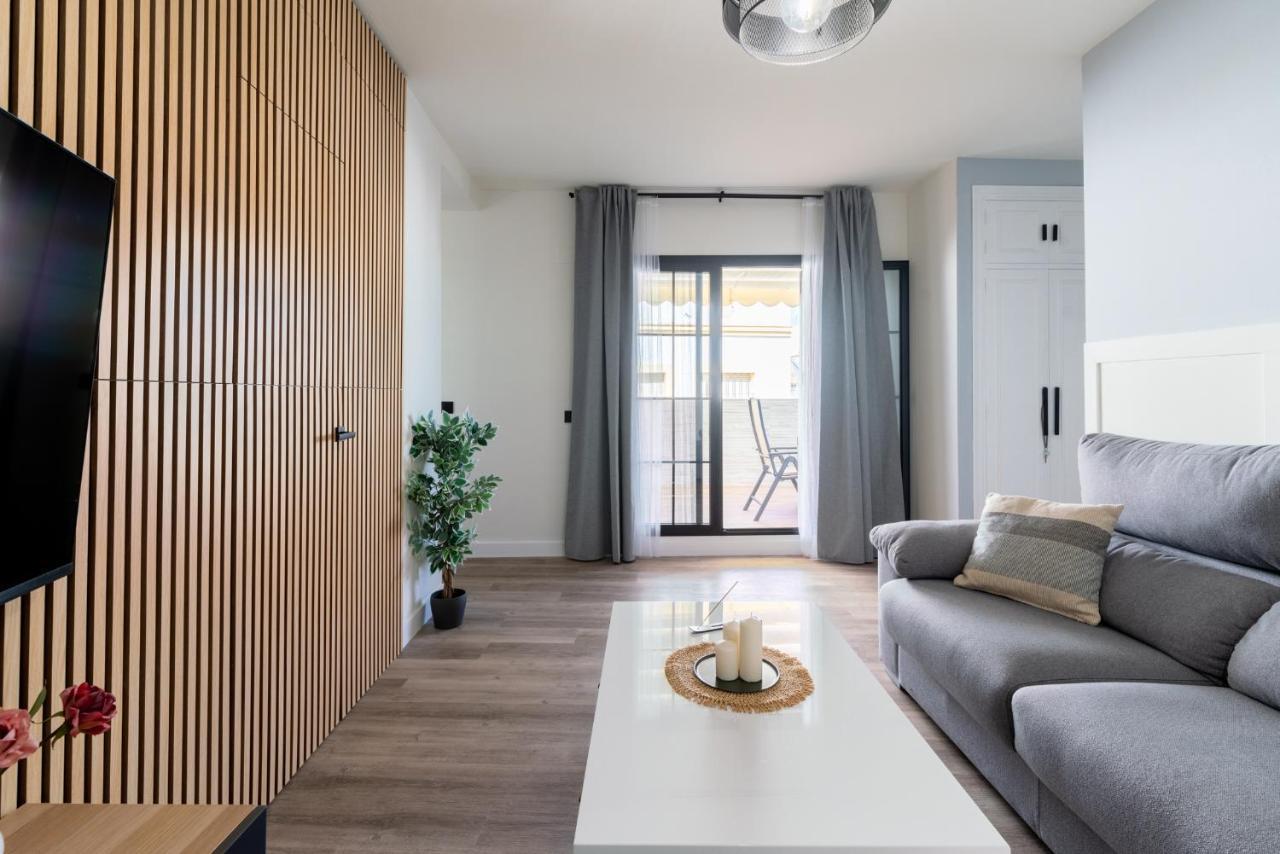 Apartment Atico Con Terraza San Juan De La Palma Seville