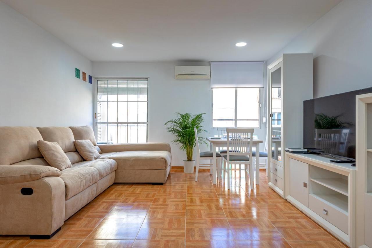 Charming 2 Bedroom At Triana Center By Oui * Sevilla