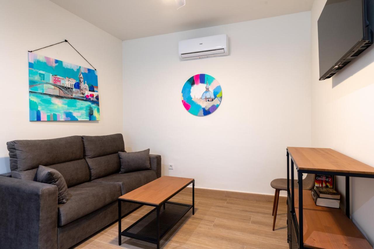 Apartamento Cervantes 17 *