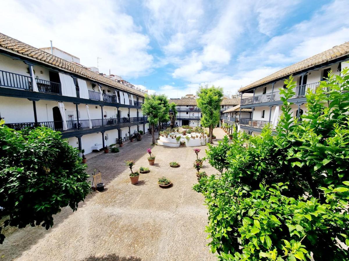 Con Patio Sevillano Apartment