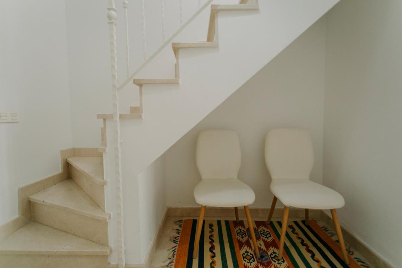 Apartamento O&l Lumbreras: Bright Duplex With Private Terrace