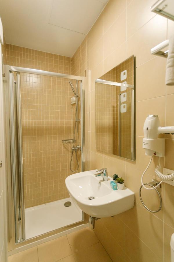 Apartamento O&l Lumbreras: Bright Duplex With Private Terrace Sevilla