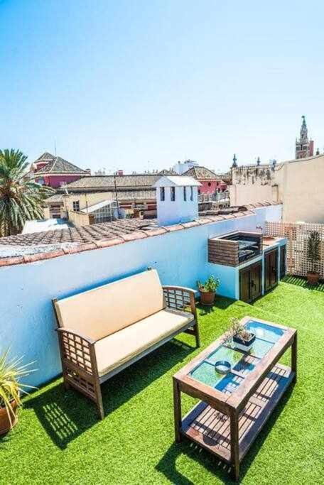 Atico Con Piscina Junto Catedral De * Seville