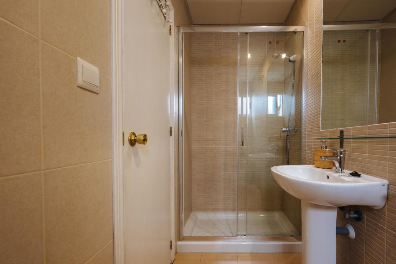 Hostly Rivero 2a Center Loft-fibre-communal Terrace-parking Optional-cless
