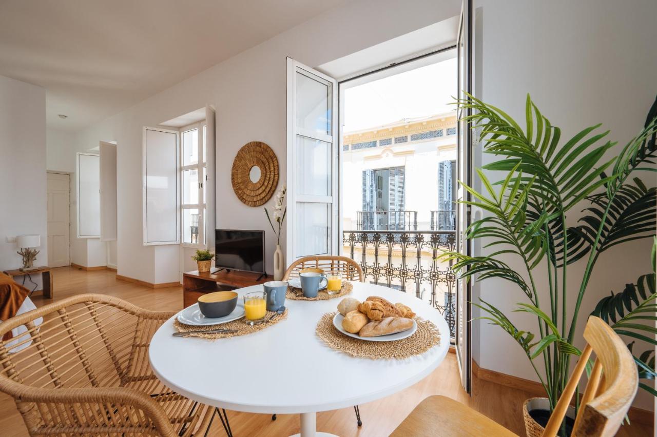 Hostly Rivero 2a Center Loft-fibre-communal Terrace-parking Optional-cless Apartamento Sevilla