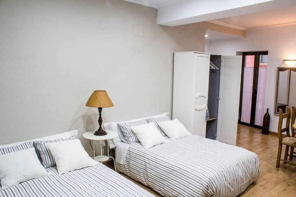 Atico Con Piscina Junto Catedral De Apartment *
