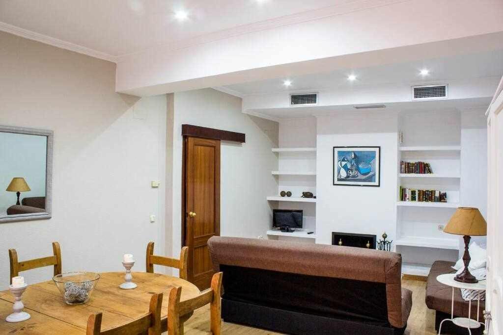 Atico Con Piscina Junto Catedral De
