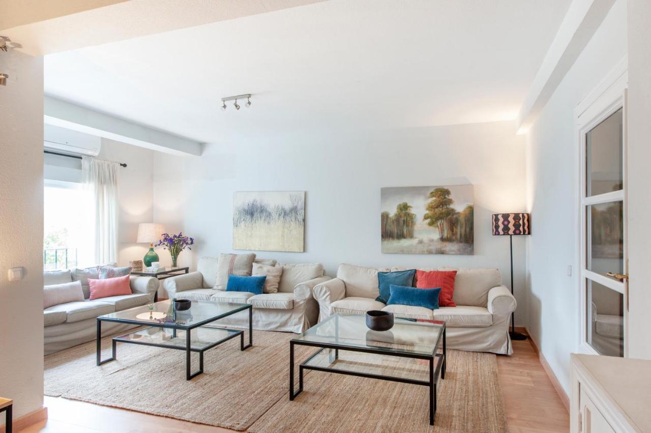 O&l Aire - Spacious And Bright In The Heart Of Apartment