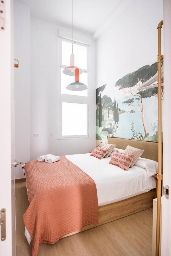 Apartamento Pop Art Historia De Conde Negro Con Patio Privado