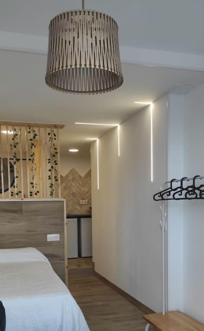 Estudio Con Balcon A 9min. Del Centro En Metro Apartamento Sevilla