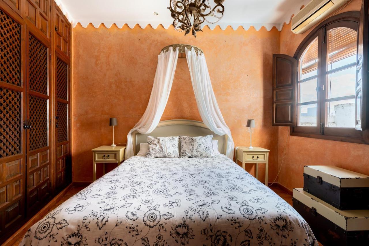 Atico Con Encanto En Sierpes * Sevilla