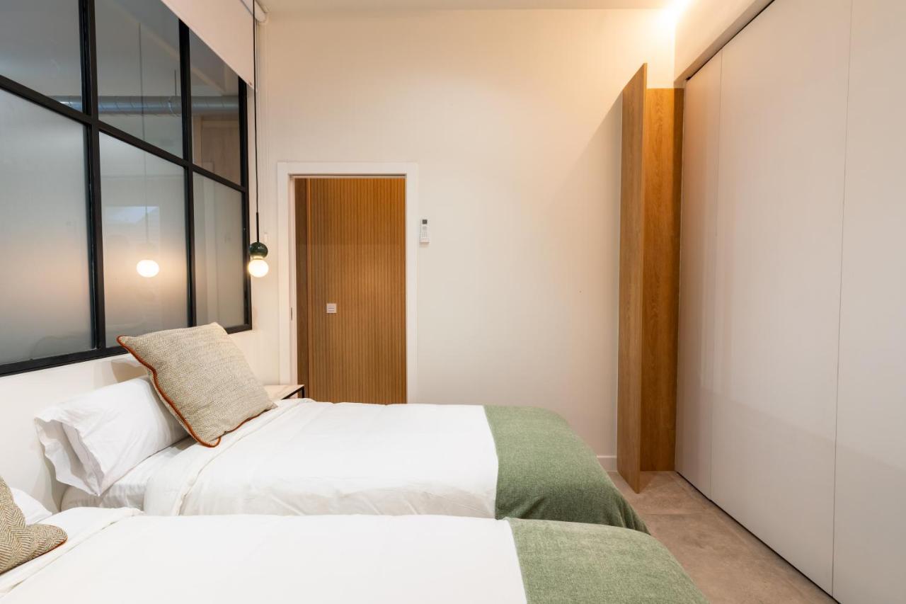 Cv Brand New 2br Triana By Covadon Street
