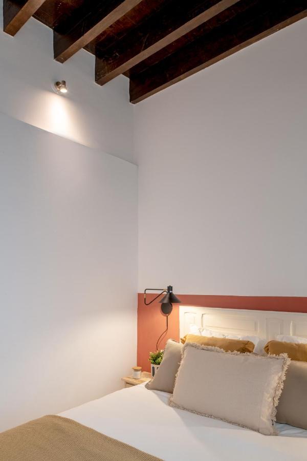 Home2book Amelia's Pottery, Triana Sevilla