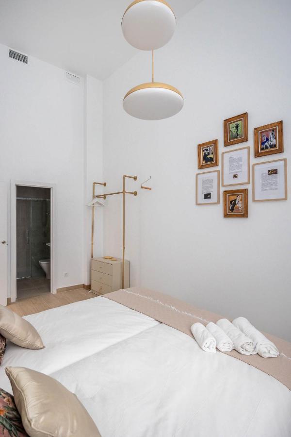 Pop Art Historia De Conde Negro Con Patio Privado Apartamento