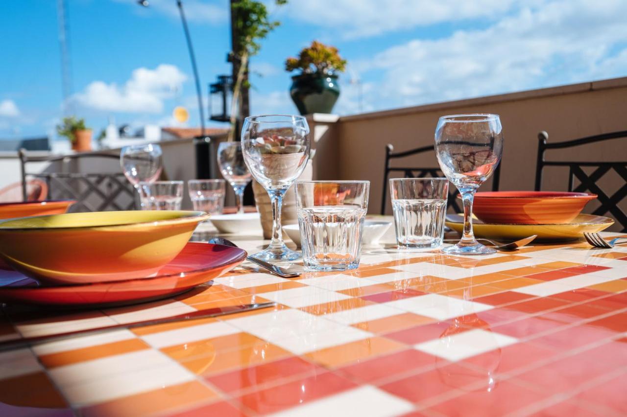 Apartamento Homeyseville-amazing Penthouse Giralda Views 8 Pax, Parking Optional Sevilla