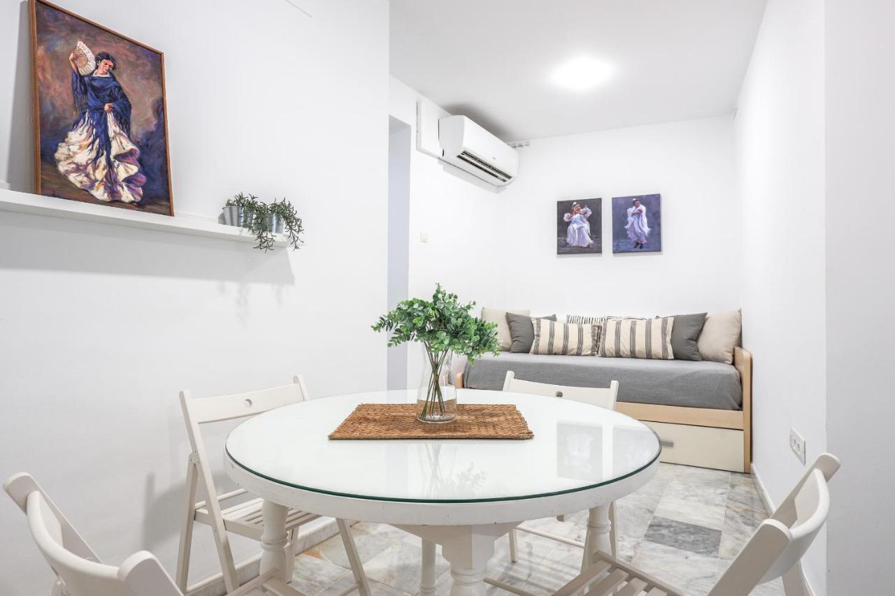 Apartamento Ruiz Gijon Elegante Y Moderno En La Mas Autentica Sevilla