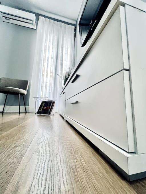 Apartamento Piso Bonito Y Tranquilo En Plaza De La Magdalena Sevilla