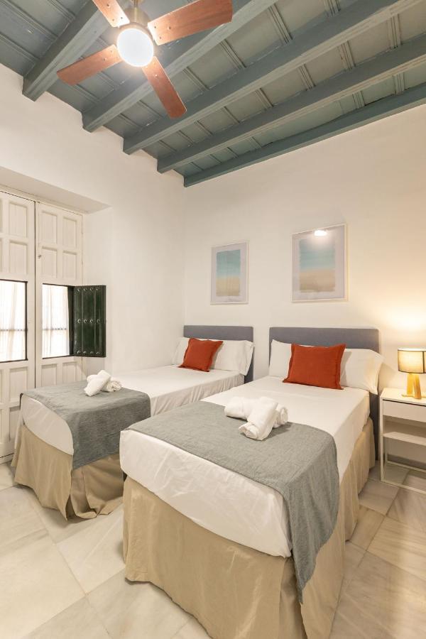 Casa En El Centro De * Sevilla