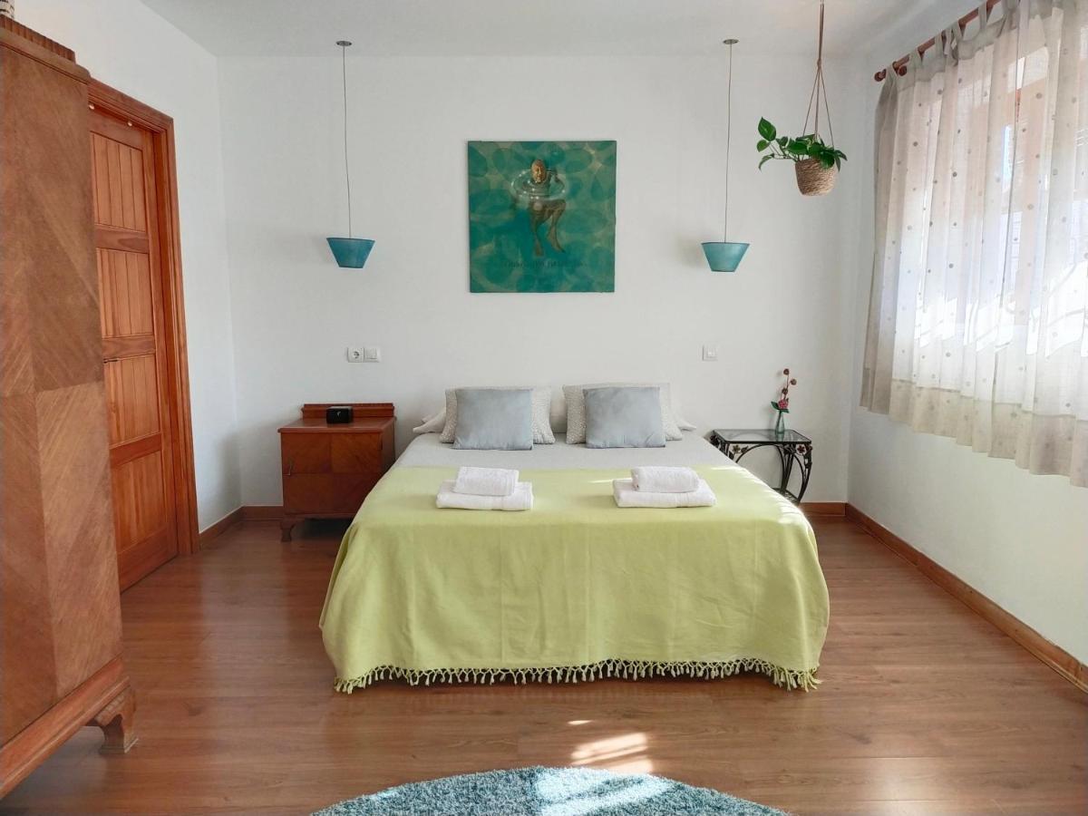 Preciosa Casa Grande Con Patio En 8pax Holiday home