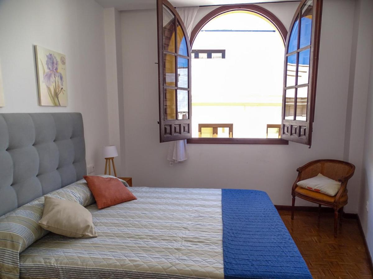 Con Vistas A La Giralda. Apartment *