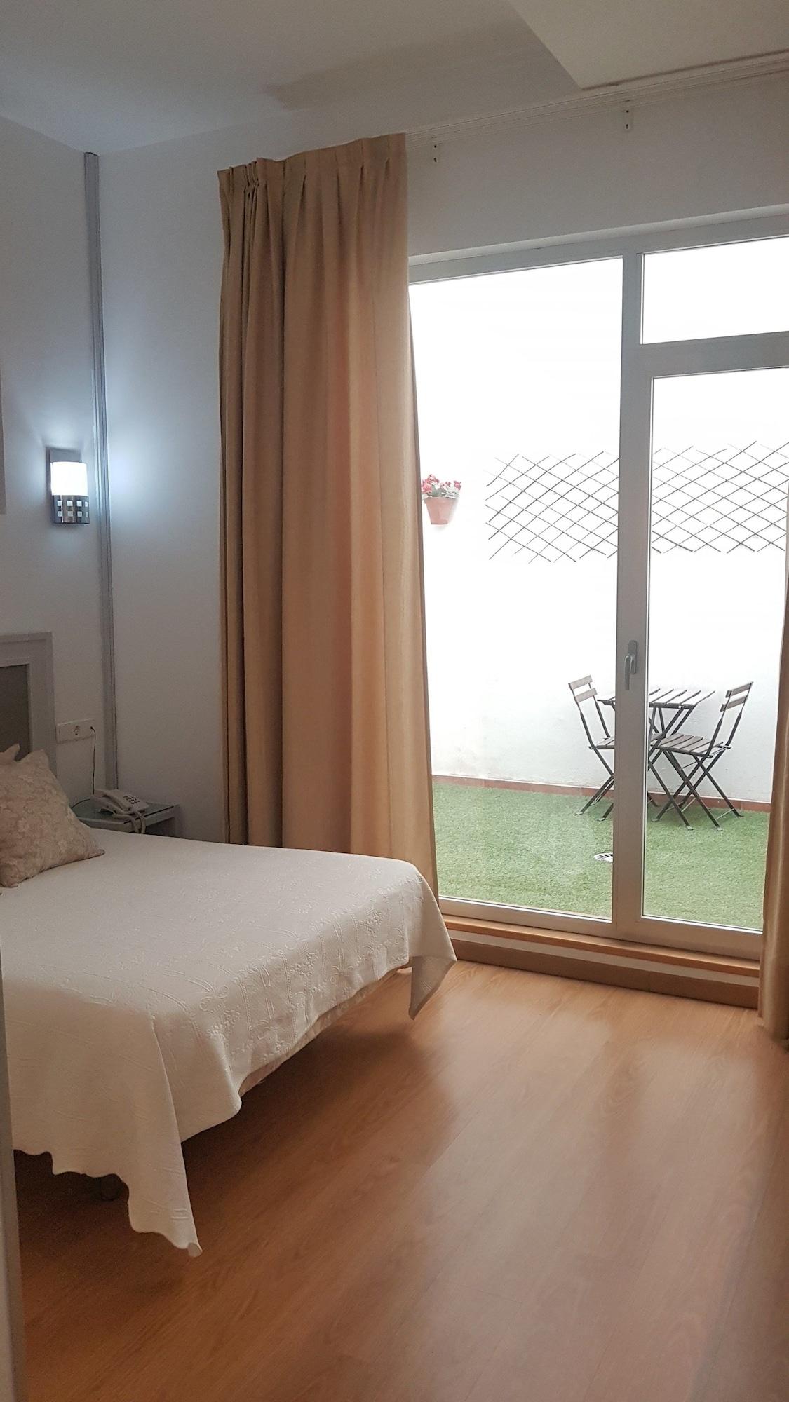 Hotel Y Dona Lola Seville