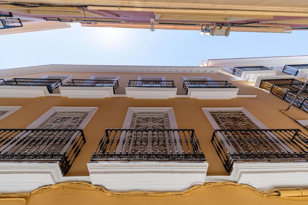 Rg Conteros Catedral Apartamento *