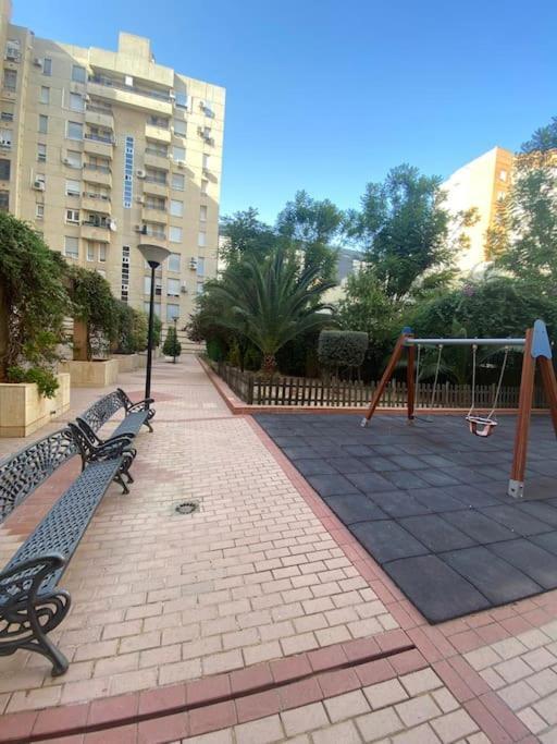 Apartamento Rentalsevilla Luis De Morales *