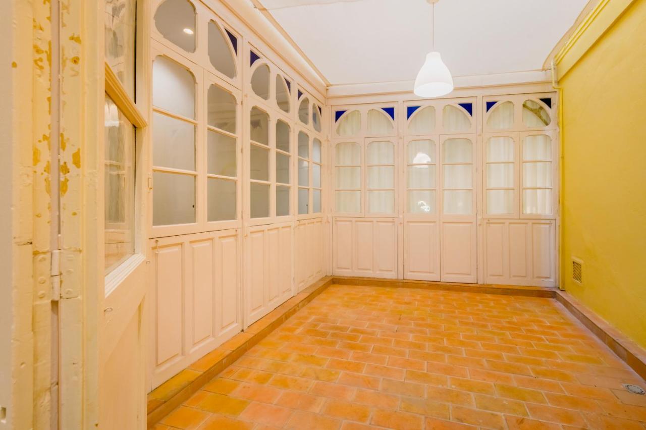Apartment Elegant - 2 Bd 1 Bth - Center Seville